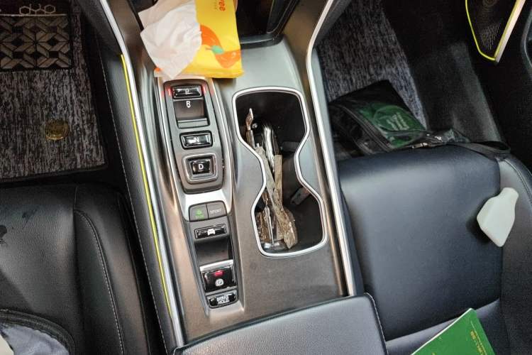 Used Honda Accord 2018 Rui Hybrid 2.0L Rui Ling Version China V Gear Lever