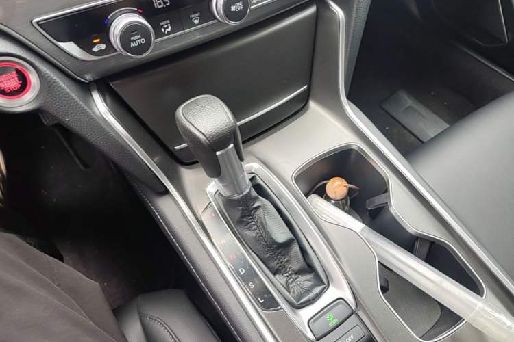 Used Honda Accord 2018 260TURBO Luxury Edition China VI Gear Lever