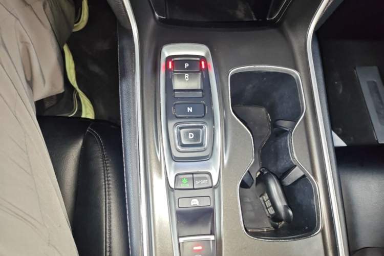 Used Honda Accord 2018 Rui·Hybrid 2.0L Rui Ku Edition China VI Gear Lever