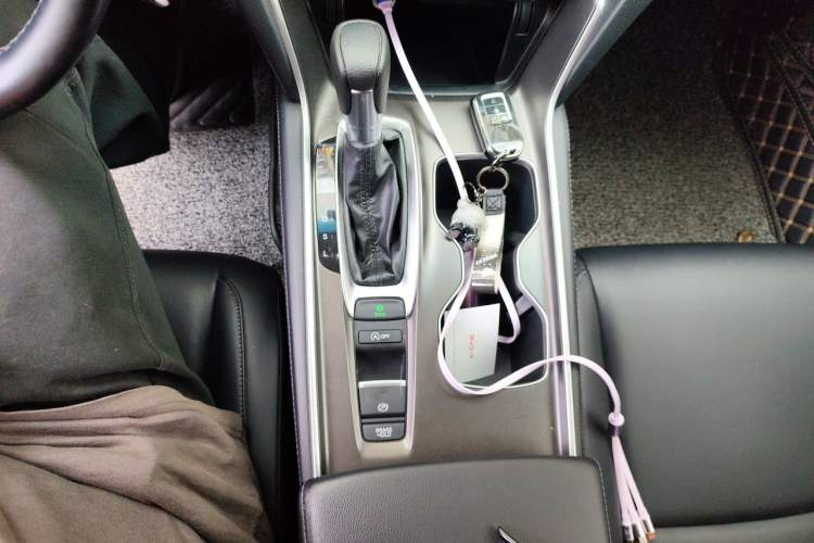 Used Honda Accord 2018 260TURBO Elite Edition China VI Gear Lever