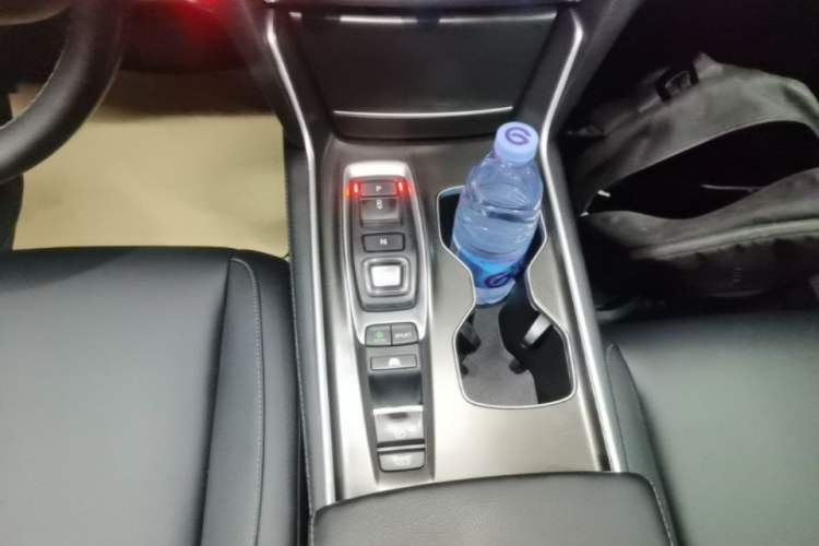 Used Honda Accord 2018 Rui·Hybrid 2.0L Rui Zhi Edition China VI Gear Lever