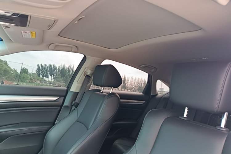 Used Honda Accord 2018 260TURBO Elite Edition China VI Headliner