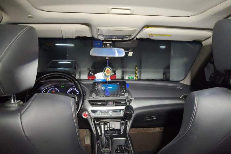 Used Honda Accord 2018 260TURBO Luxury Edition China VI Headliner