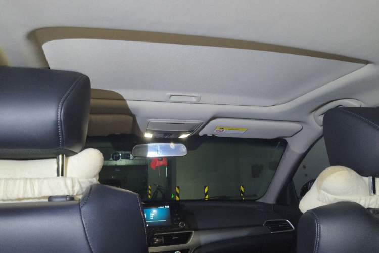 Used Honda Accord 2018 260TURBO Elite Edition China VI Headliner