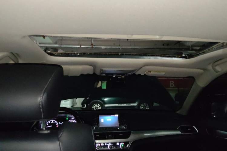 Used Honda Accord 2018 260TURBO Elite Edition China VI Headliner