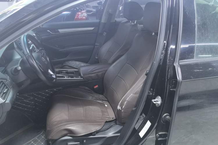 Used Honda Accord 2018 260TURBO Elite Edition China VI Interior 1