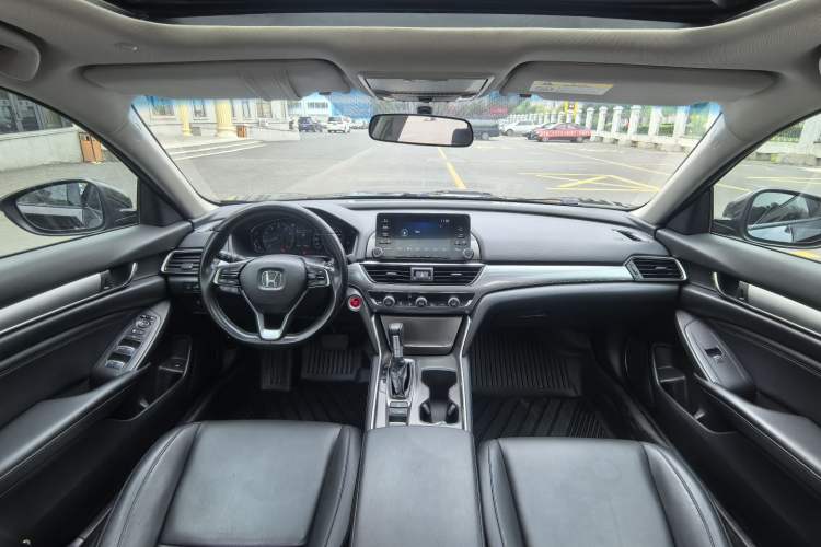 Used Honda Accord 2018 260TURBO Elite Edition China VI Interior 1