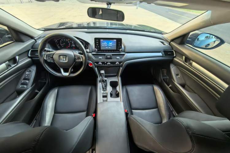 Used Honda Accord 2018 260TURBO Elite Edition China VI Interior 1