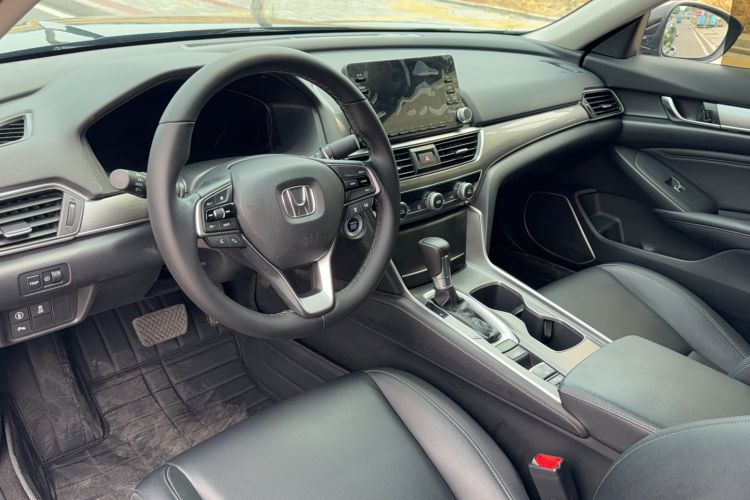 Used Honda Accord 2018 260TURBO Luxury Edition China VI Interior 1