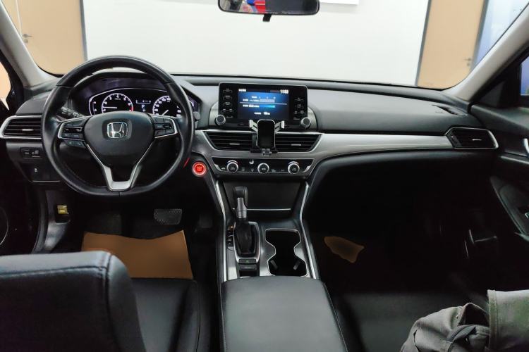 Used Honda Accord 2018 260TURBO Elite Edition China VI Interior 2