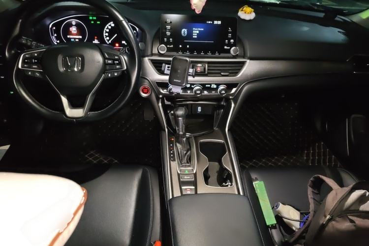 Used Honda Accord 2018 260TURBO Luxury Edition China VI Interior 2
