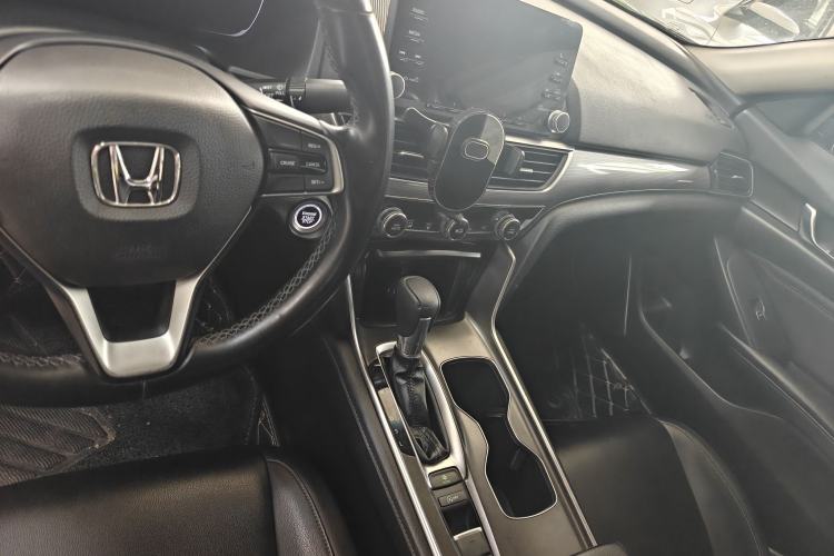 Used Honda Accord 2018 260TURBO Elite Edition China VI Interior 2