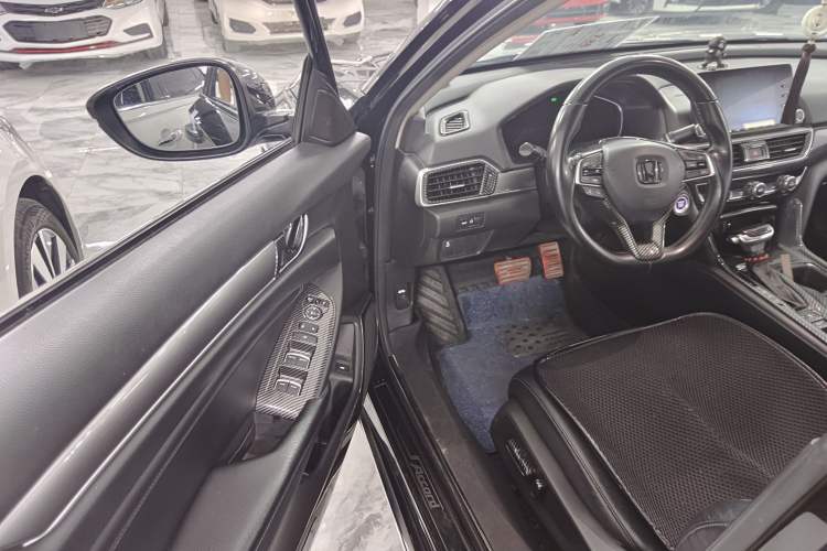 Used Honda Accord 2018 260TURBO Elite Edition China V Interior 2
