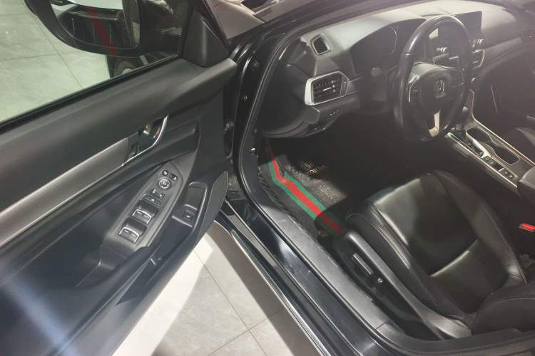 Used Honda Accord 2018 260TURBO Elite Edition China VI Interior 3