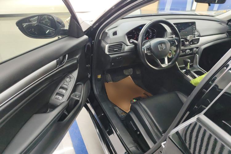 Used Honda Accord 2018 260TURBO Elite Edition China VI Interior 3