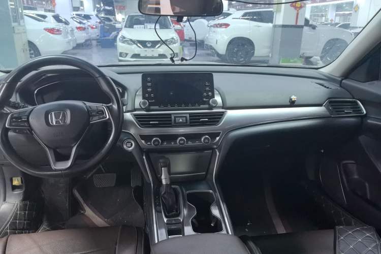 Used Honda Accord 2018 260TURBO Elite Edition China VI Interior 3