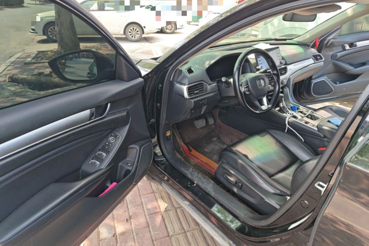 Used Honda Accord 2018 260TURBO Elite Edition China VI Interior 3