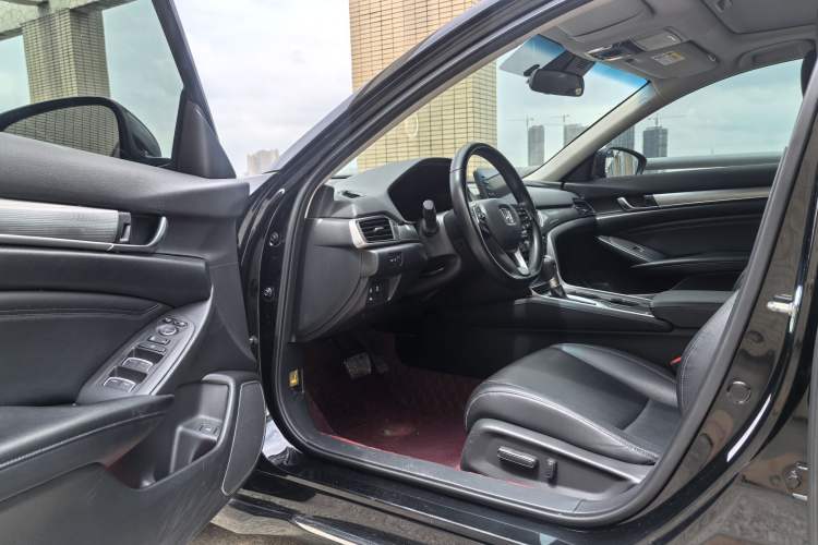 Used Honda Accord 2018 260TURBO Luxury Edition China VI Interior 3