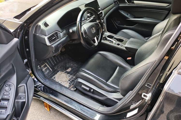 Used Honda Accord 2018 260TURBO Elite Edition China VI Interior 3