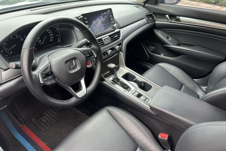 Used Honda Accord 2018 260TURBO Elite Edition China VI Interior 3