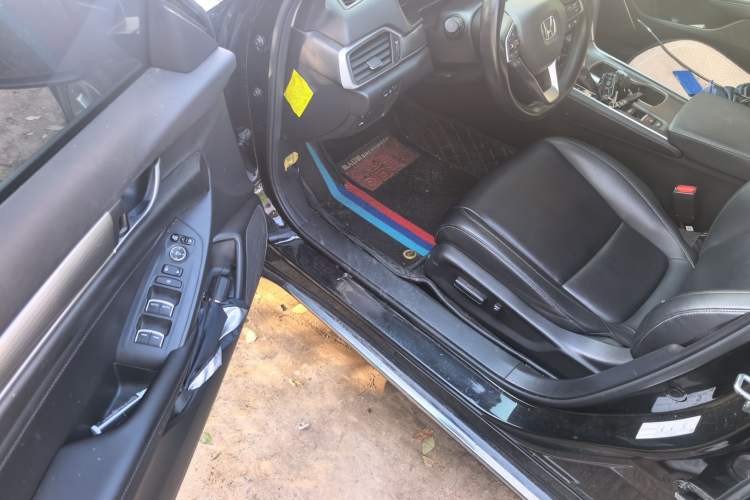 Used Honda Accord 2018 260TURBO Luxury Edition China VI Interior 3