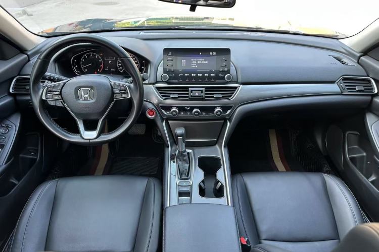 Used Honda Accord 2018 260TURBO Elite Edition China VI Interior 3