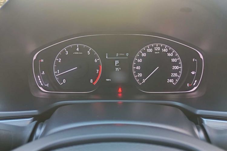 Used Honda Accord 2018 260TURBO Elite Edition China VI Interior 4