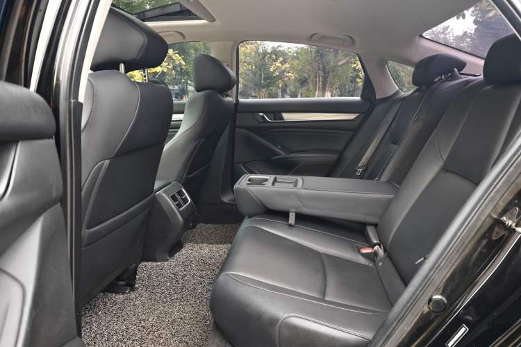 Used Honda Accord 2018 260TURBO Elite Edition China V Interior 4