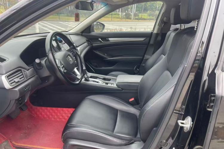 Used Honda Accord 2018 260TURBO Elite Edition China VI Interior 4