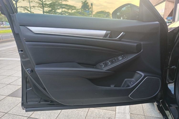 Used Honda Accord 2018 260TURBO Elite Edition China VI Interior 9