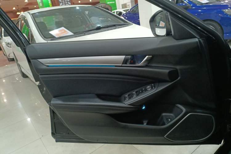 Used Honda Accord 2018 260TURBO Elite Edition China VI Left Front Door Interior