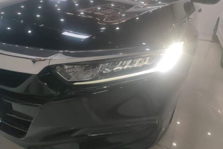 Used Honda Accord 2018 260TURBO Elite Edition China V Left Front Headlight