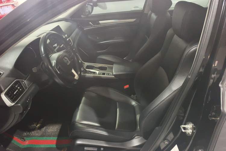 Used Honda Accord 2018 260TURBO Elite Edition China VI Left Front Seat
