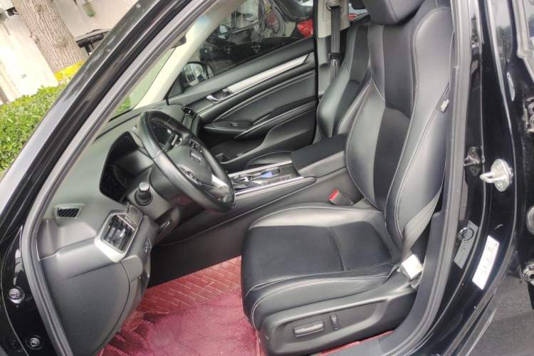 Used Honda Accord 2018 260TURBO Luxury Edition China V Emission Standard Left Front Seat