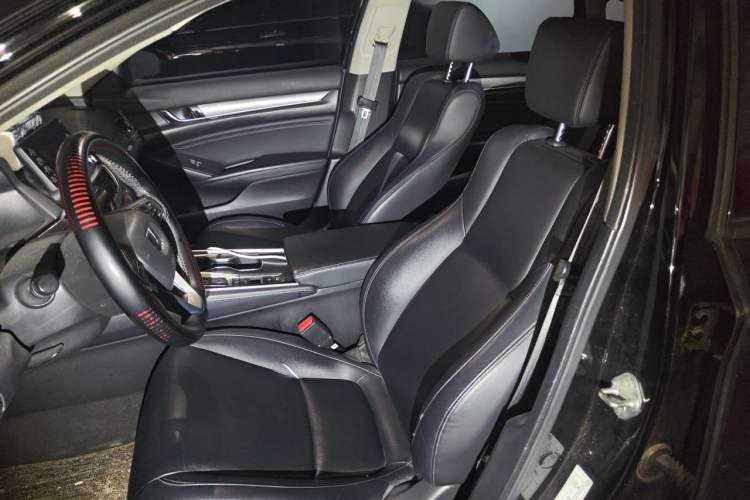Used Honda Accord 2018 260TURBO Elite Edition China VI Left Front Seat