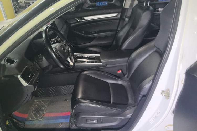 Used Honda Accord 2018 260TURBO Luxury Edition China VI Left Front Seat