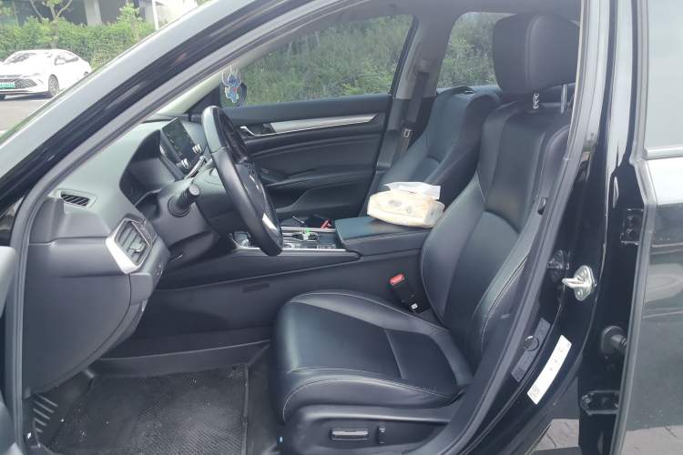 Used Honda Accord 2018 260TURBO Elite Edition China V Left Front Seat