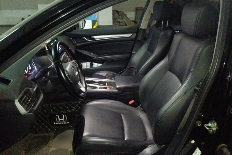 Used Honda Accord 2018 260TURBO Elite Edition China VI Left Front Seat