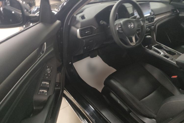 Used Honda Accord 2018 230TURBO Comfort Edition China VI Emission Standard Left Front Seat