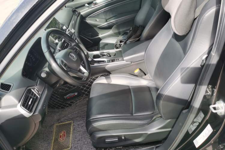 Used Honda Accord 2018 260TURBO Elite Edition China VI Left Front Seat