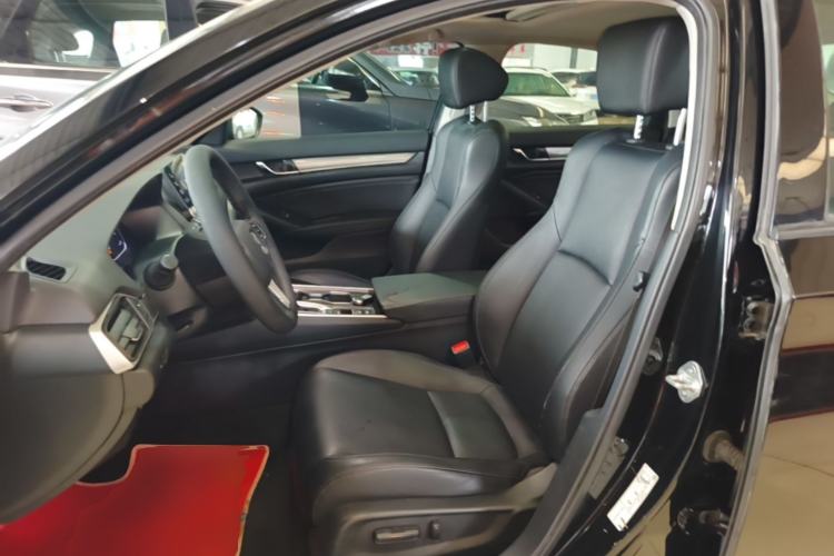 Used Honda Accord 2018 260TURBO Elite Edition China V Left Front Seat