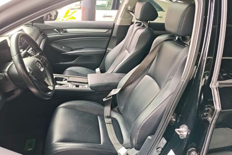 Used Honda Accord 2018 260TURBO Elite Edition China V Left Front Seat