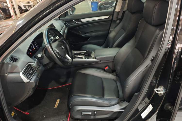 Used Honda Accord 2018 260TURBO Luxury Edition China VI Left Front Seat