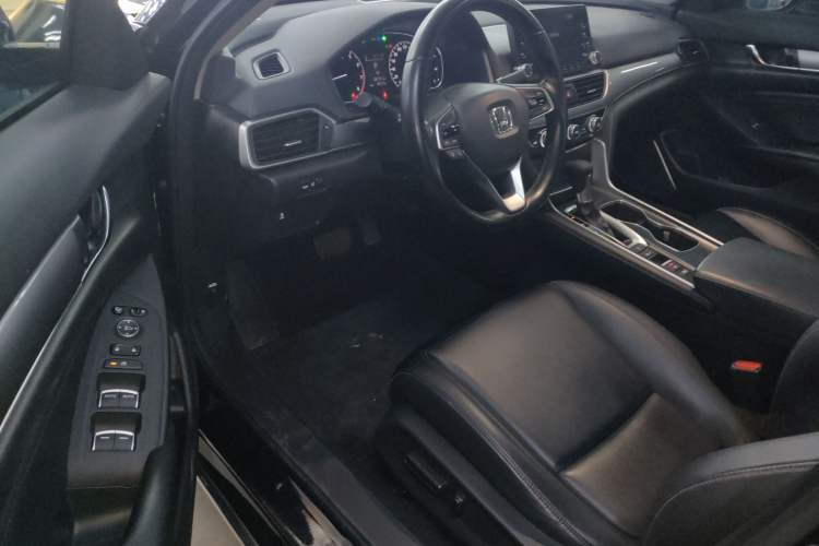 Used Honda Accord 2018 260TURBO Elite Edition China VI Left Front Seat