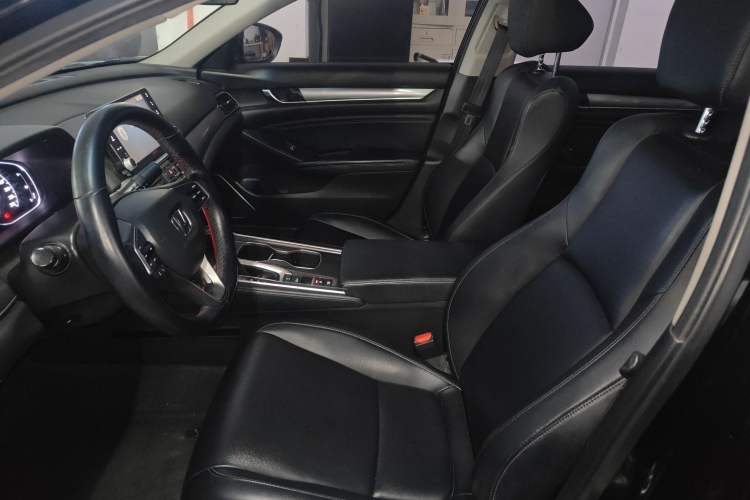 Used Honda Accord 2018 260TURBO Elite Edition China V Left Front Seat