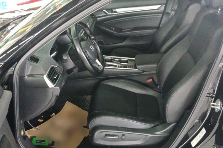 Used Honda Accord 2018 260TURBO Elite Edition China VI Left Front Seat