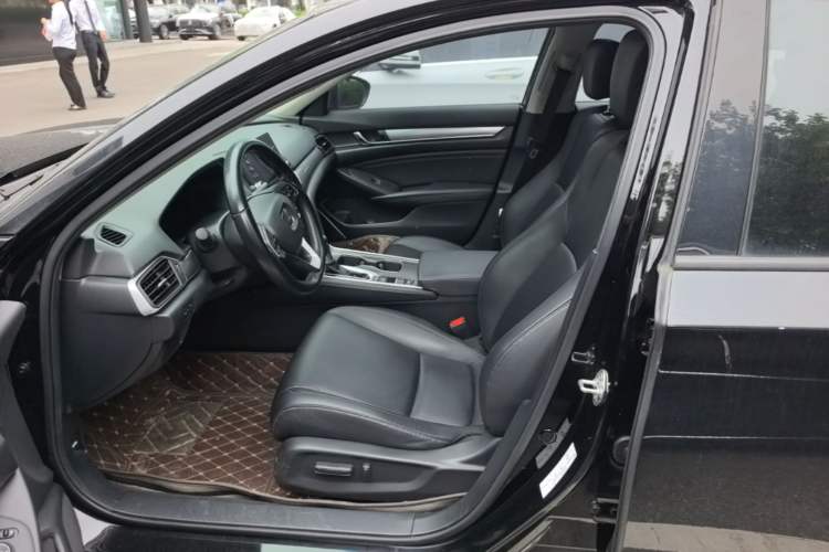 Used Honda Accord 2018 260TURBO Elite Edition China VI Left Front Seat
