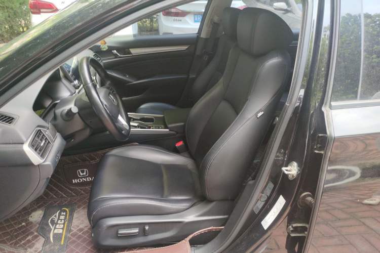 Used Honda Accord 2018 260TURBO Elite Edition China VI Left Front Seat