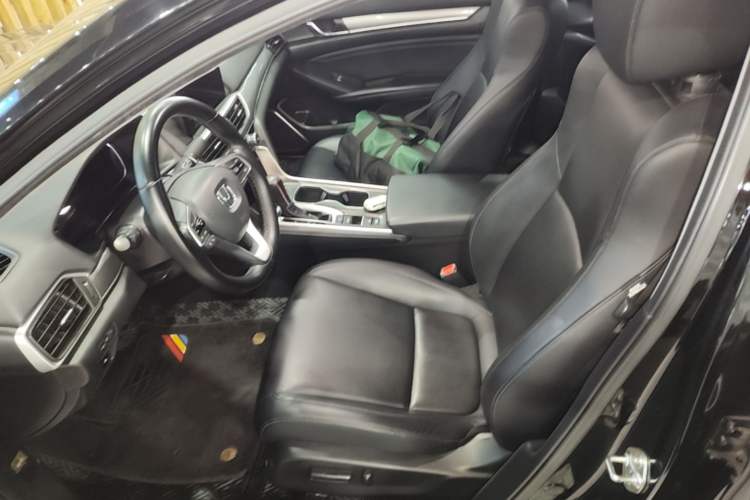Used Honda Accord 2018 260TURBO Elite Edition China VI Left Front Seat
