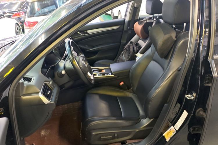 Used Honda Accord 2018 260TURBO Elite Edition China V Left Front Seat
